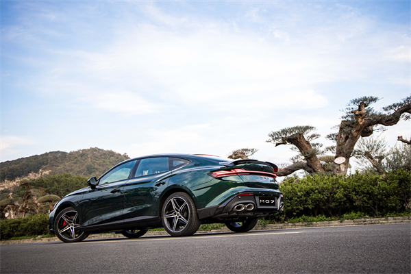 B级运动轿车新标杆来了，MG7 2025款智能登场，限时一口价11.29万元起