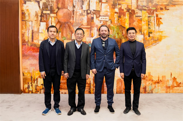 全球著名汽车设计师约瑟夫•卡班加盟尊龙凯时设计中心
